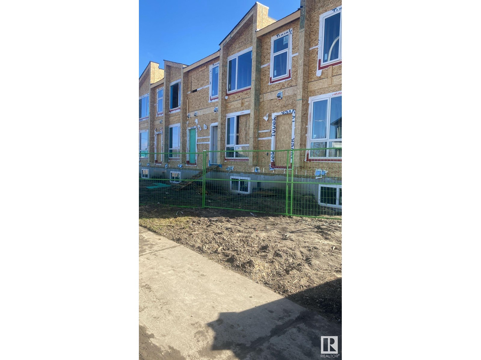10011 162 ST NW