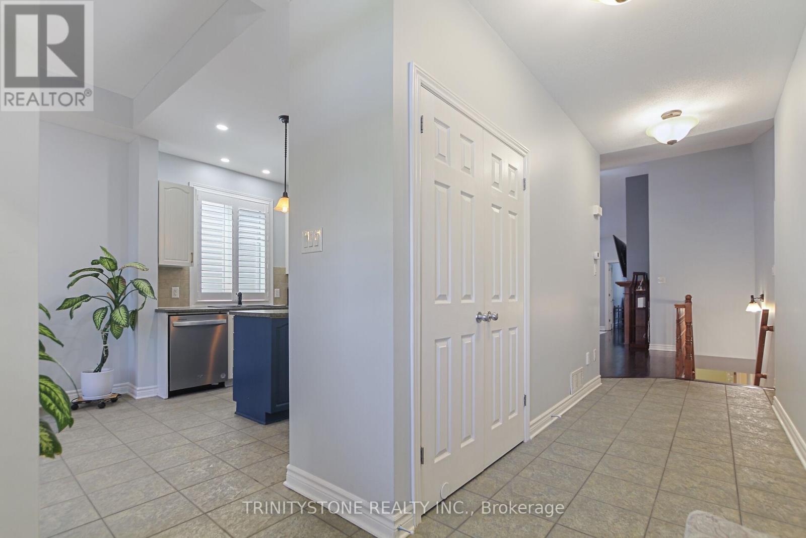 422 STATEWOOD DRIVE