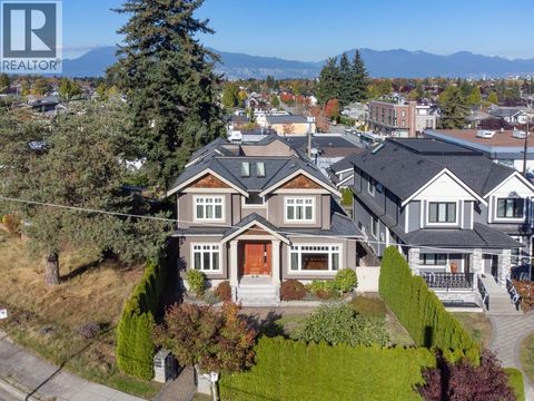 2817 OLIVER CRESCENT Vancouver BC V6L1T1