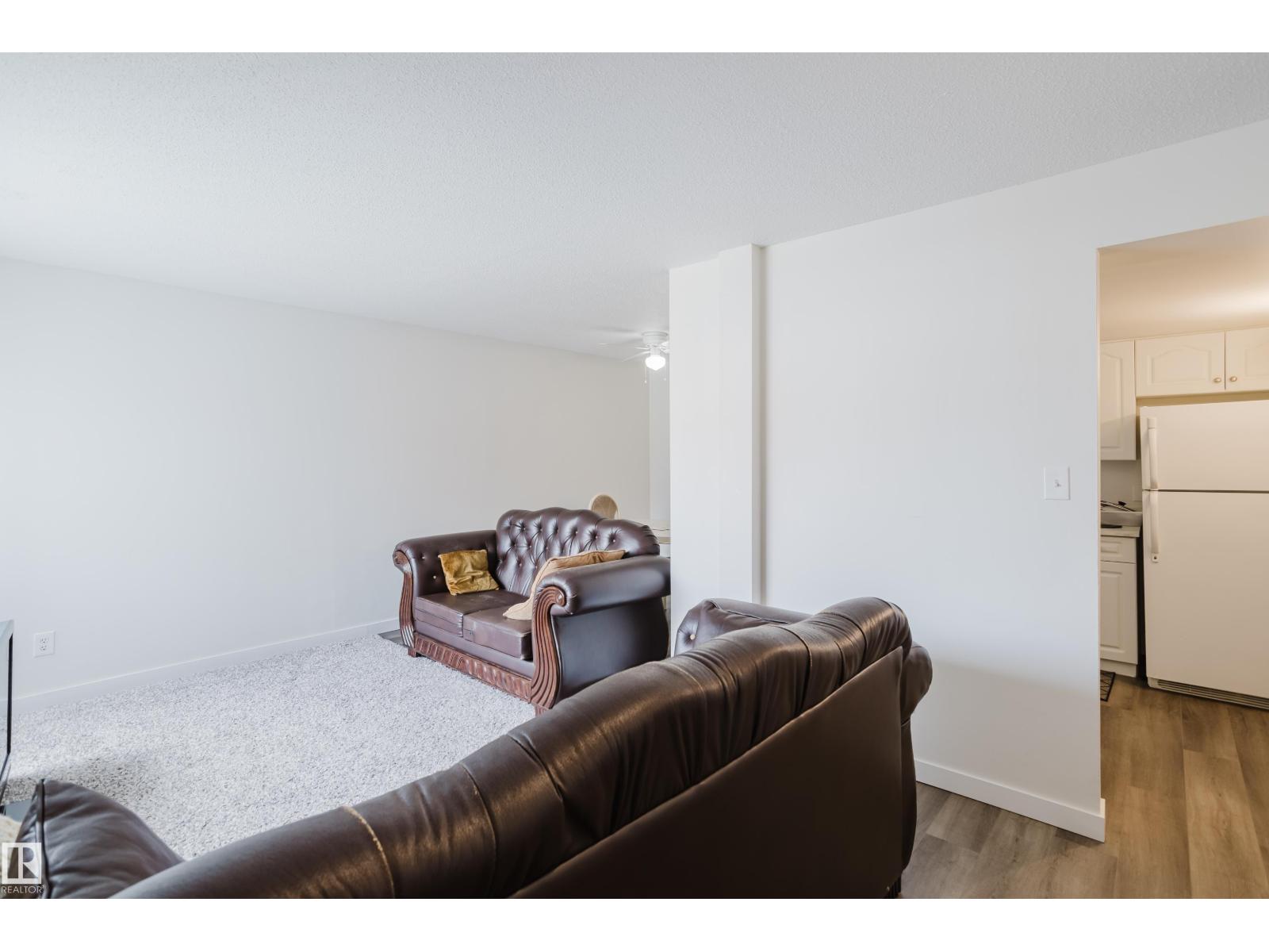 #601 2908 116A AV NW