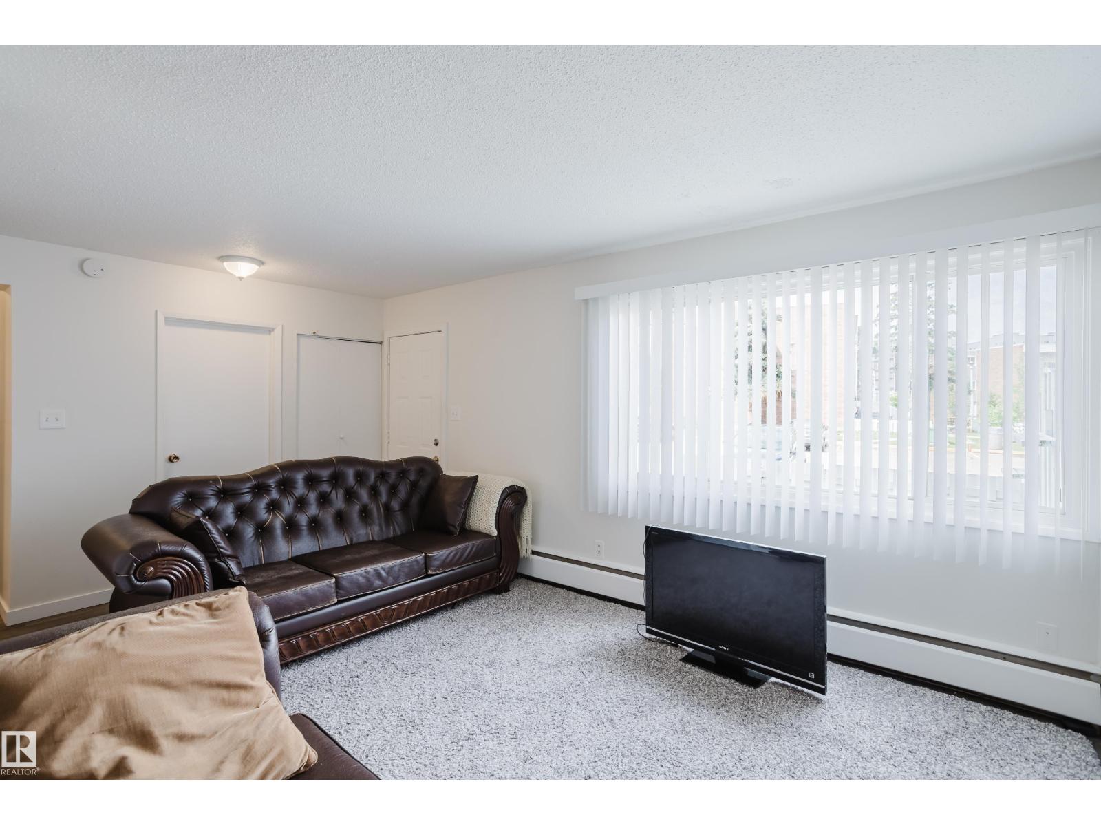 #601 2908 116A AV NW