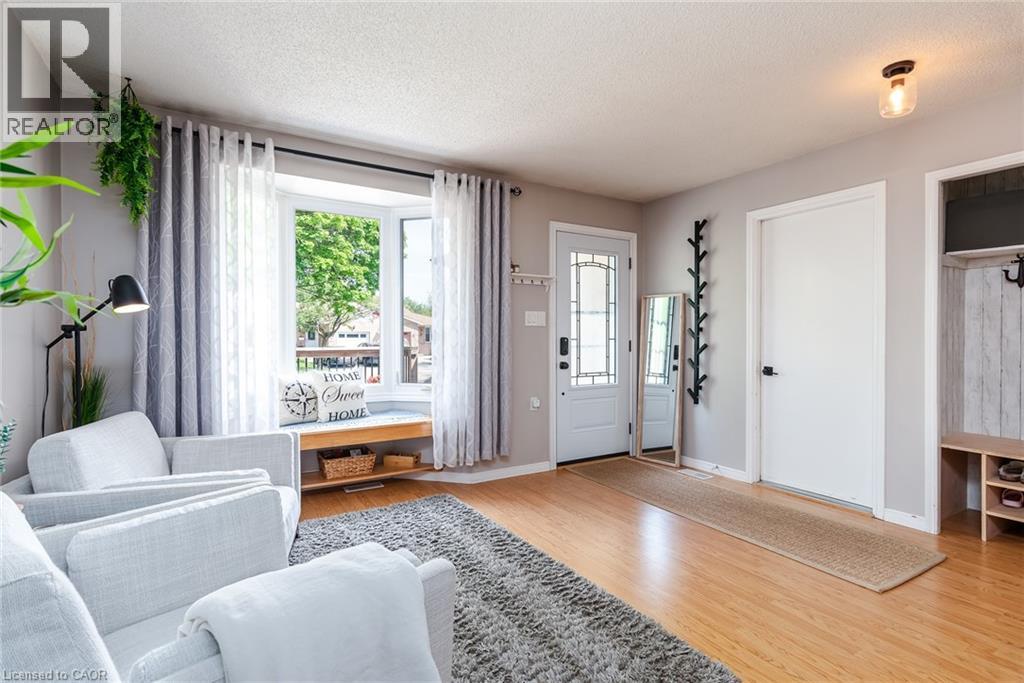 11 WENDY Crescent
