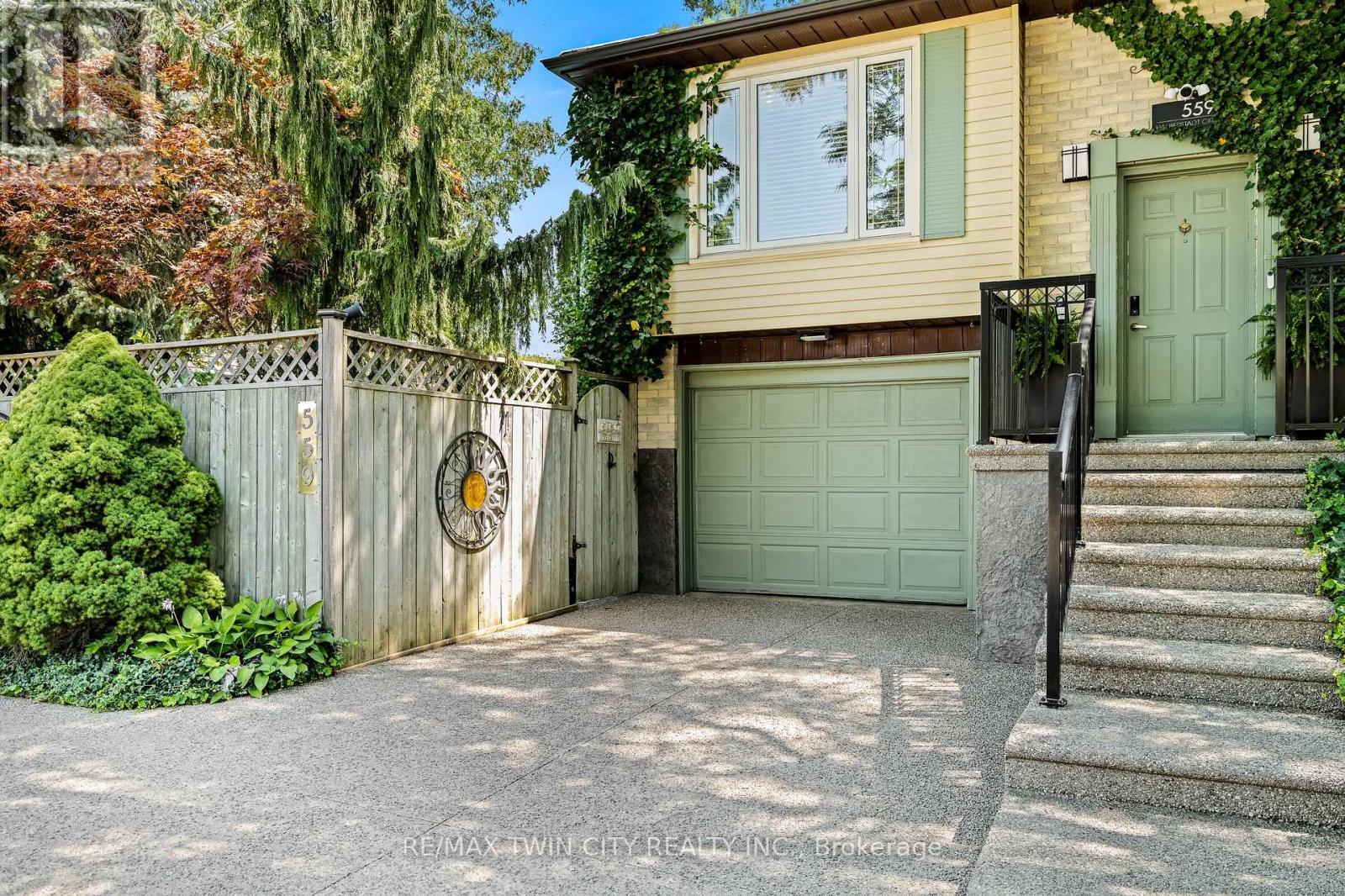 559 HALBERSTADT CIRCLE