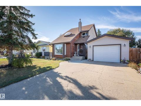 1412 35 ST NW Edmonton AB T6L3E8