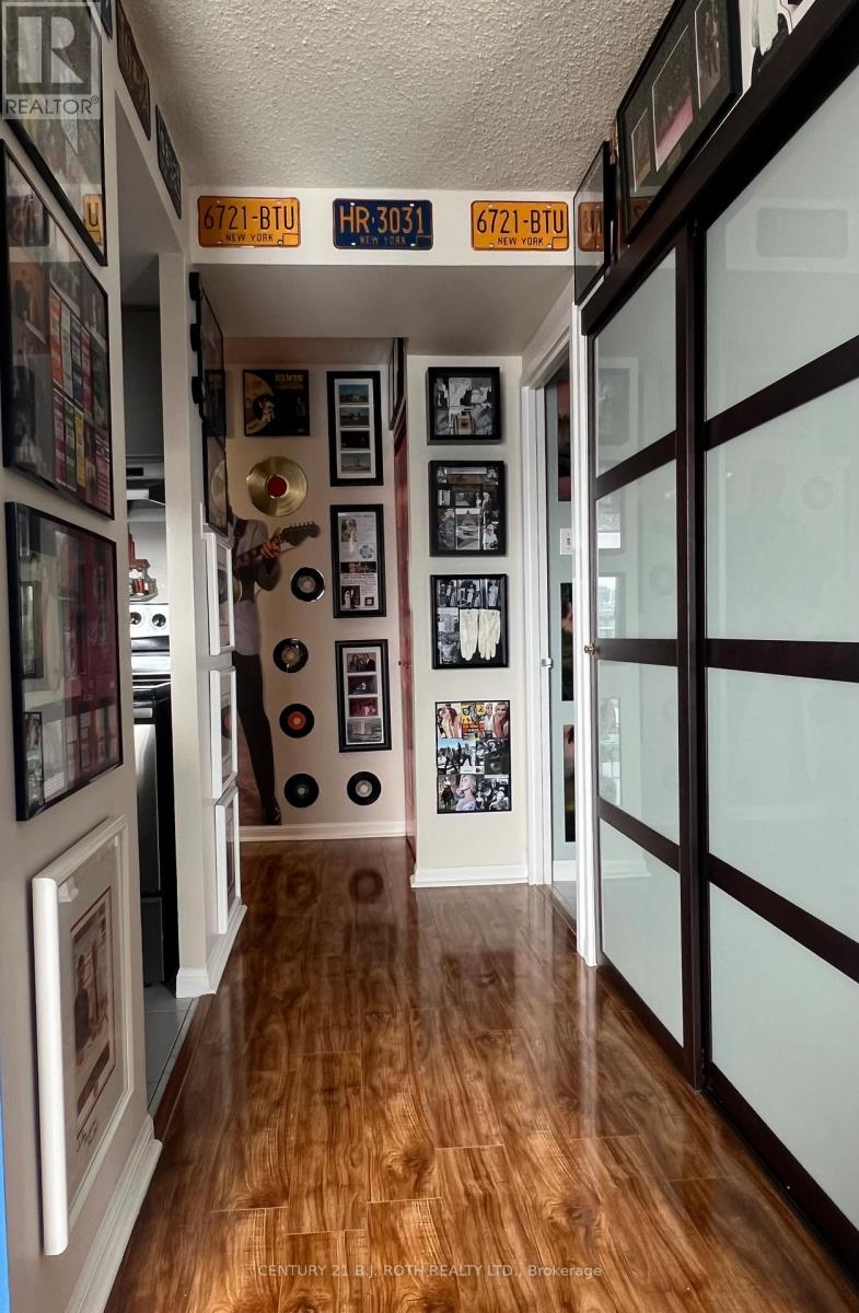 1101 - 75 ELLEN STREET