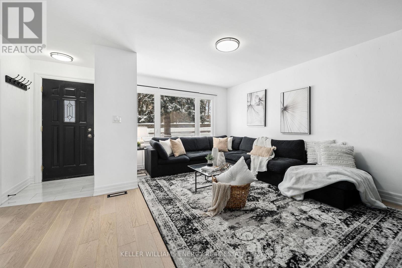 267 LIBERTY STREET N