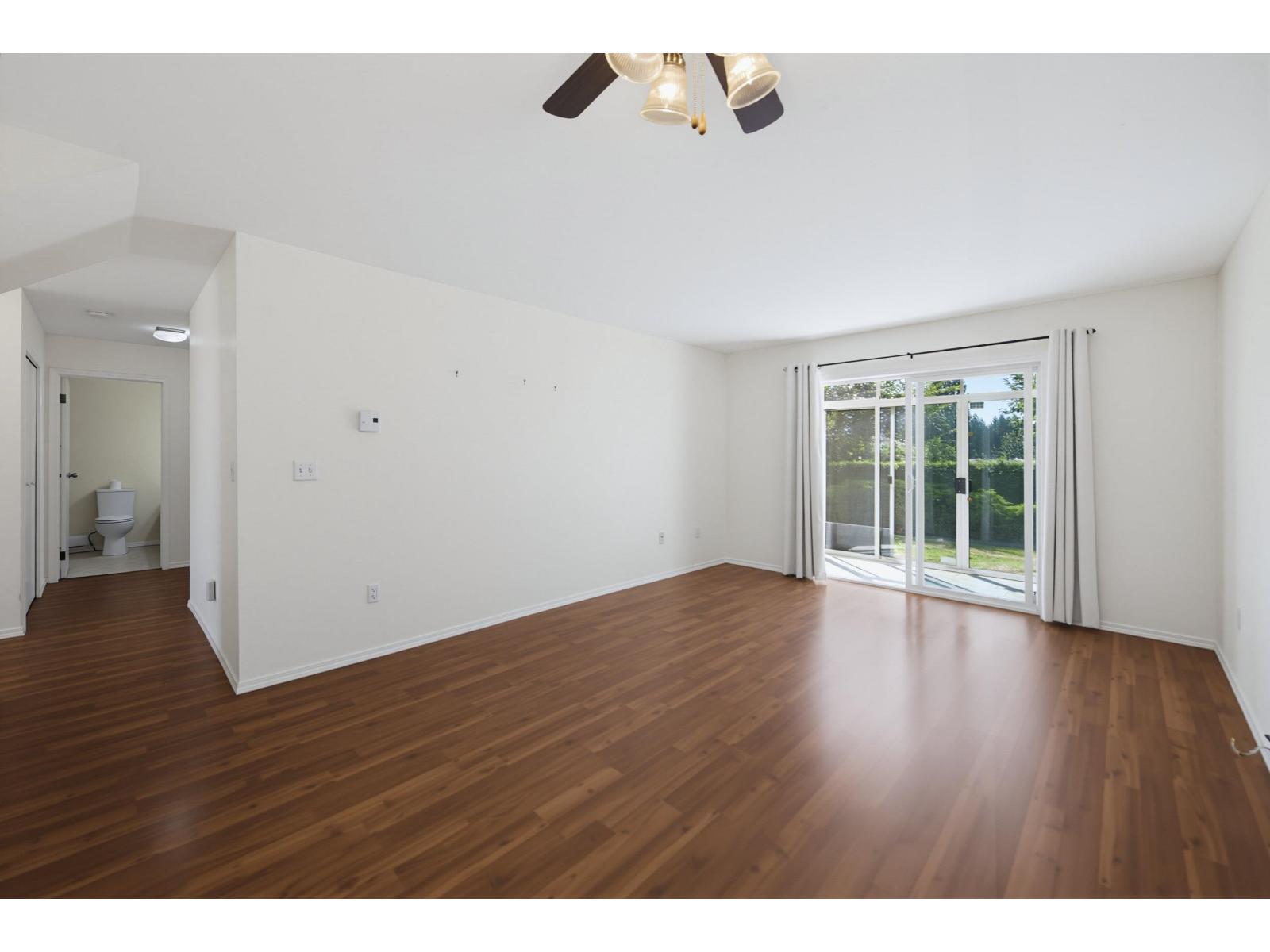 33 7525 MARTIN PLACE