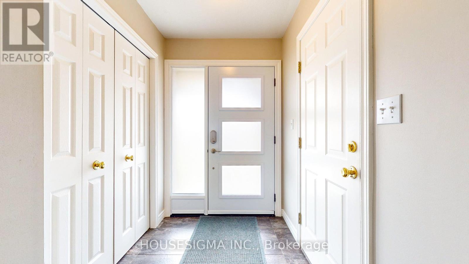 22 HIGHLANDS CRESCENT