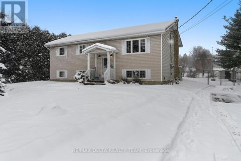 9 PERYL ROAD Front of Yonge ON K0E1R0