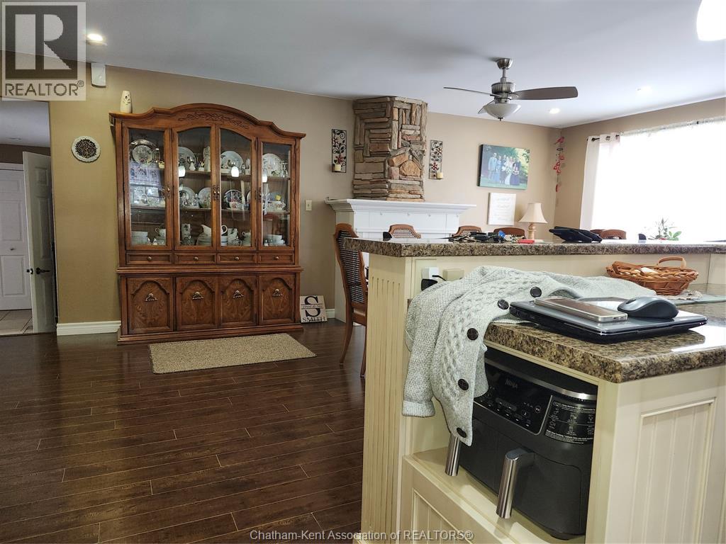 35 RICHARD STREET South