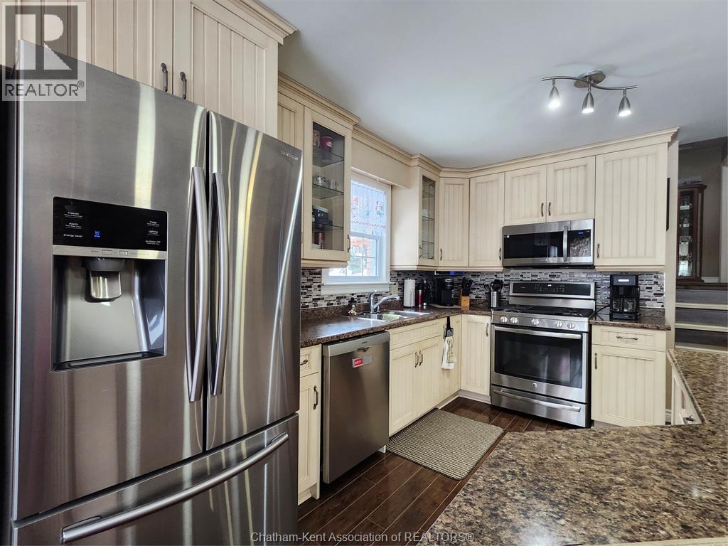 35 RICHARD STREET South