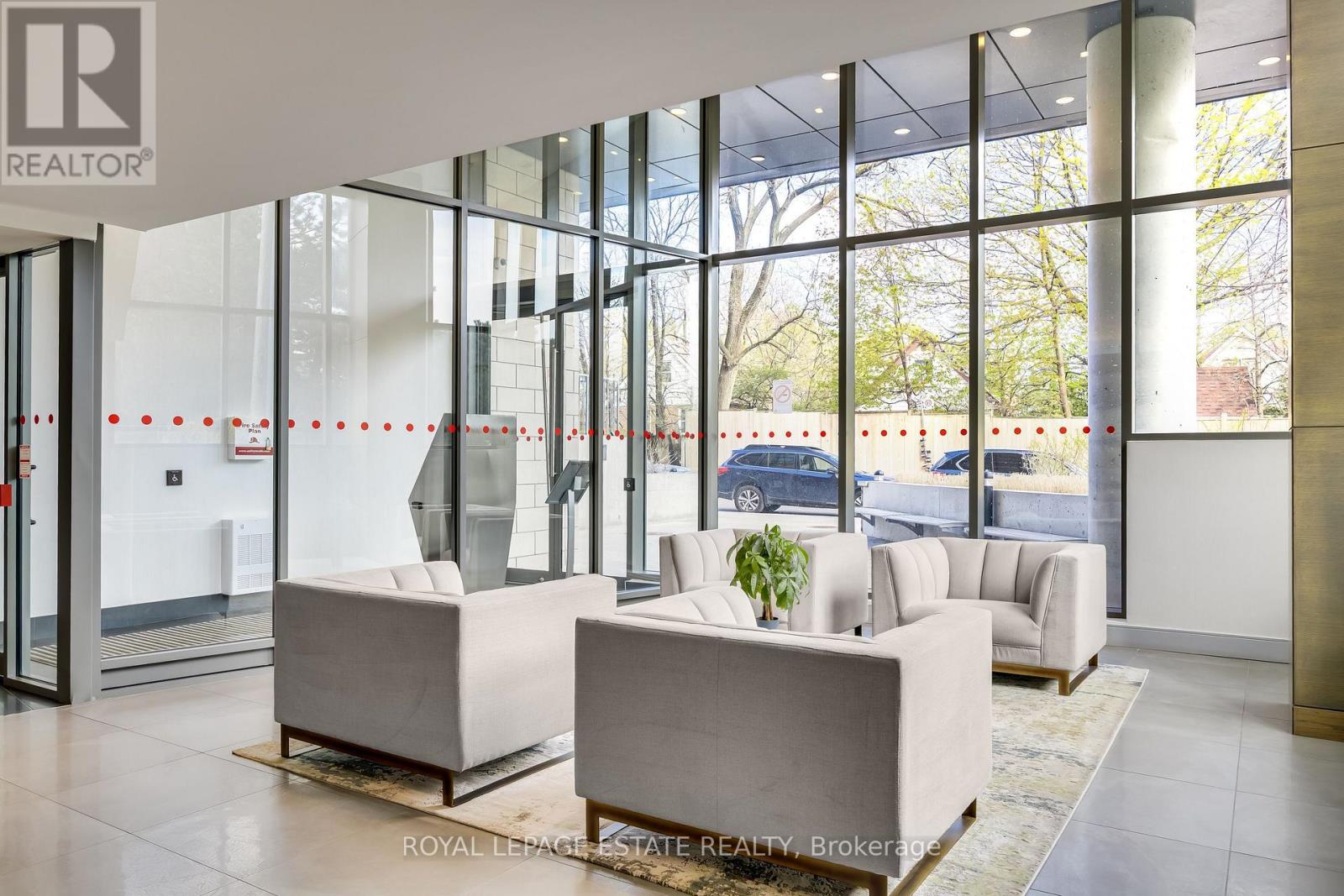 611 - 90 GLEN EVEREST ROAD