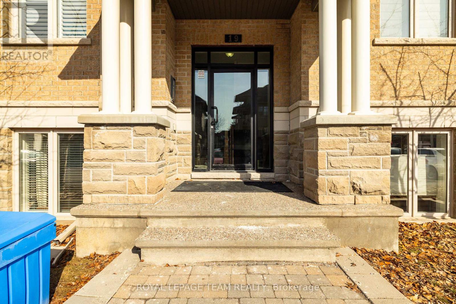 A - 19 TADLEY PRIVATE