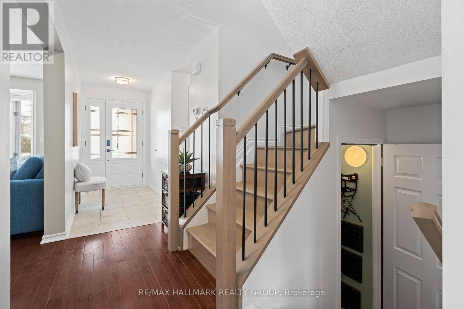 6068 MEADOWGLEN DRIVE