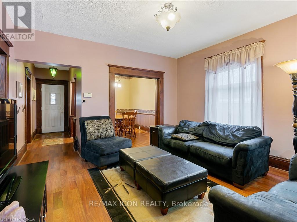 49 MINTERN AVENUE