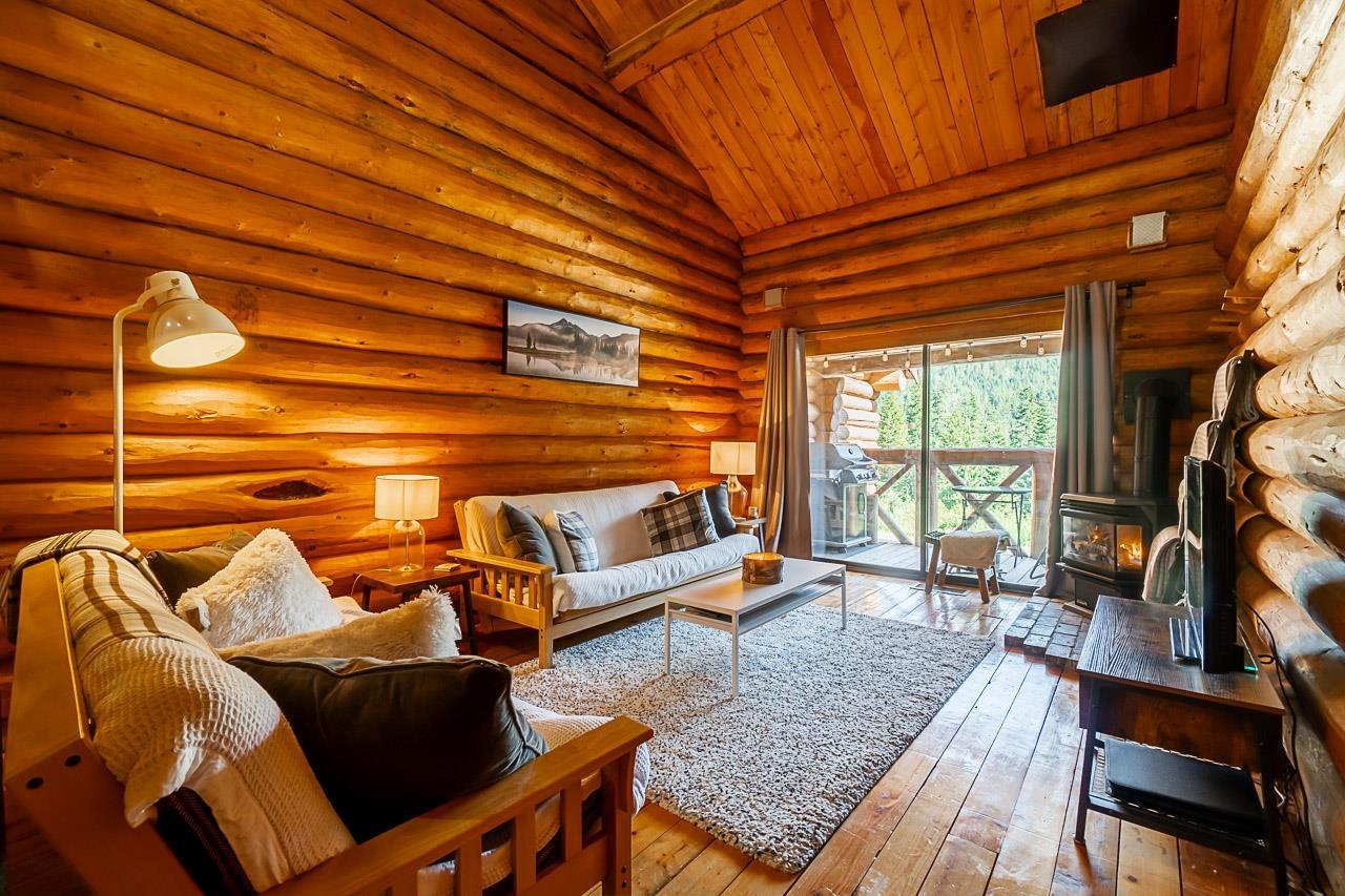 4 20619 EDELWEISS DRIVE