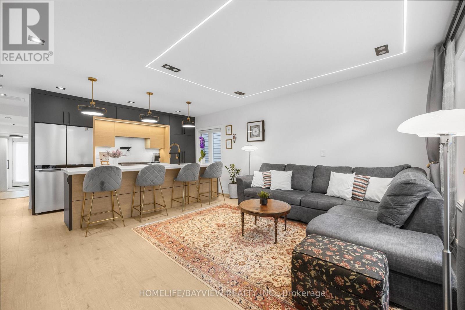 9 KENWORTHY AVENUE