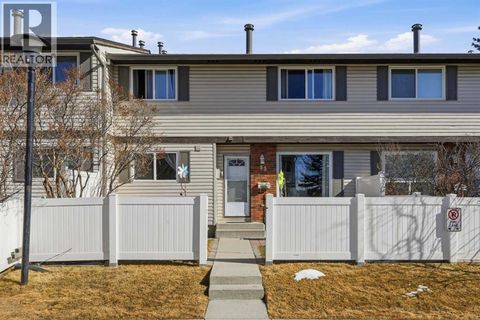 35, 740 Bracewood Drive SW Calgary AB T2W3N3