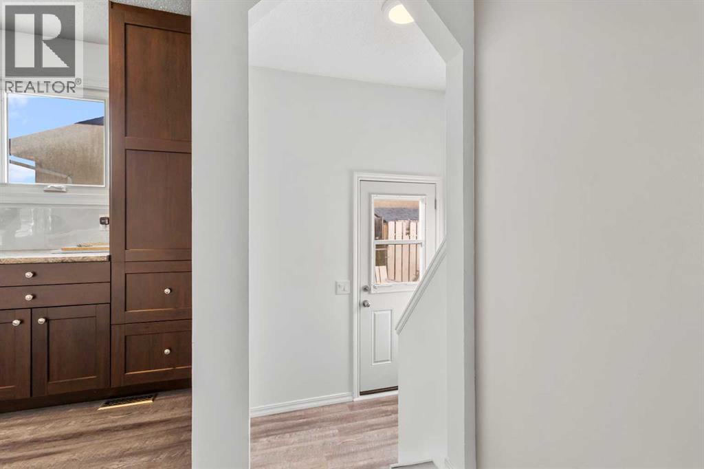 844 RundleCairn Way NE