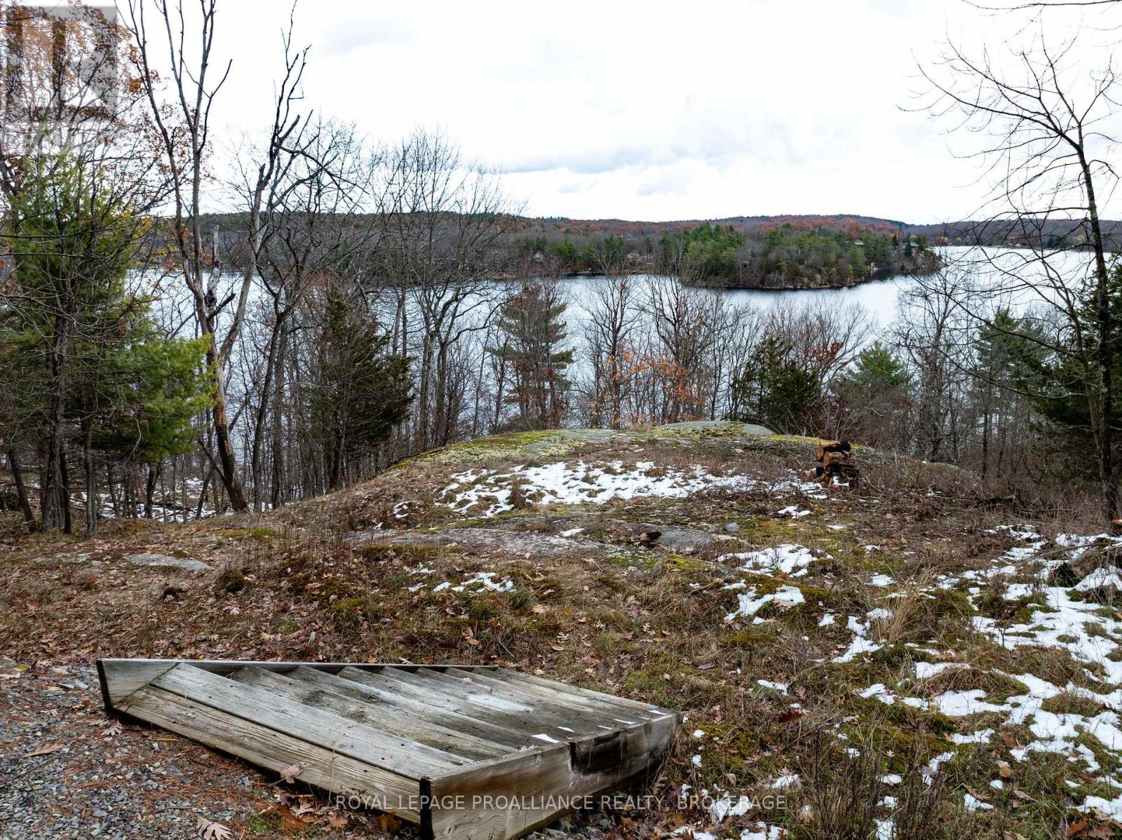 PT LT 1 WHITES POINT ROAD