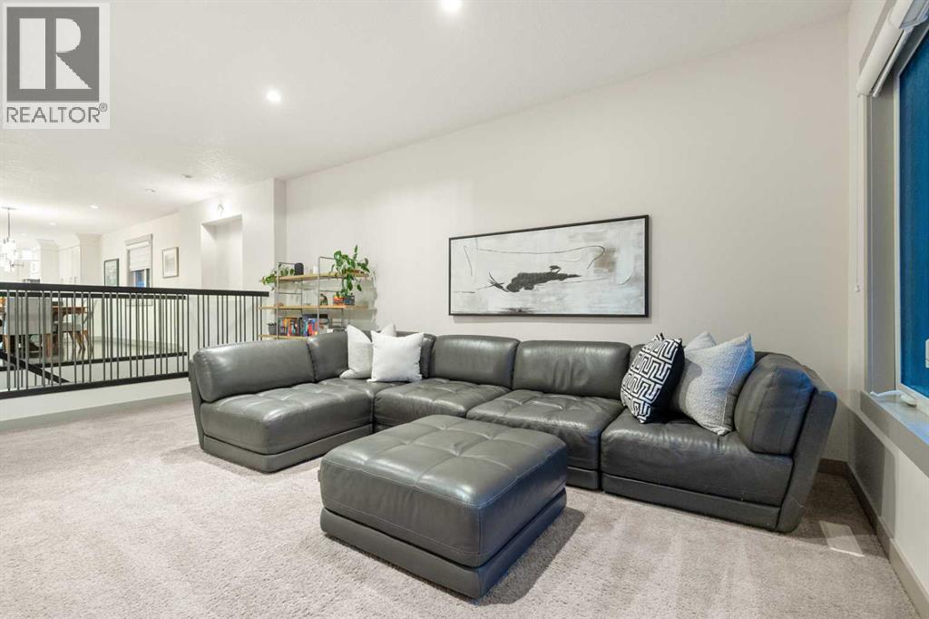 127 Lake Placid Close SE