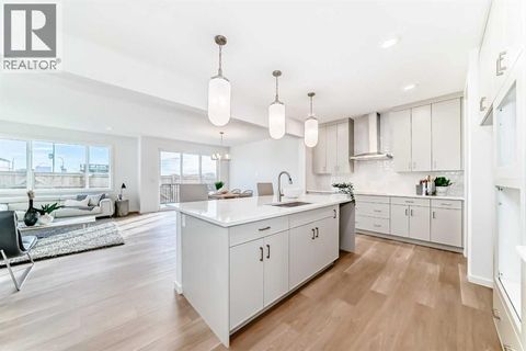 59 Versant Way SW Calgary AB T2Y0Y9