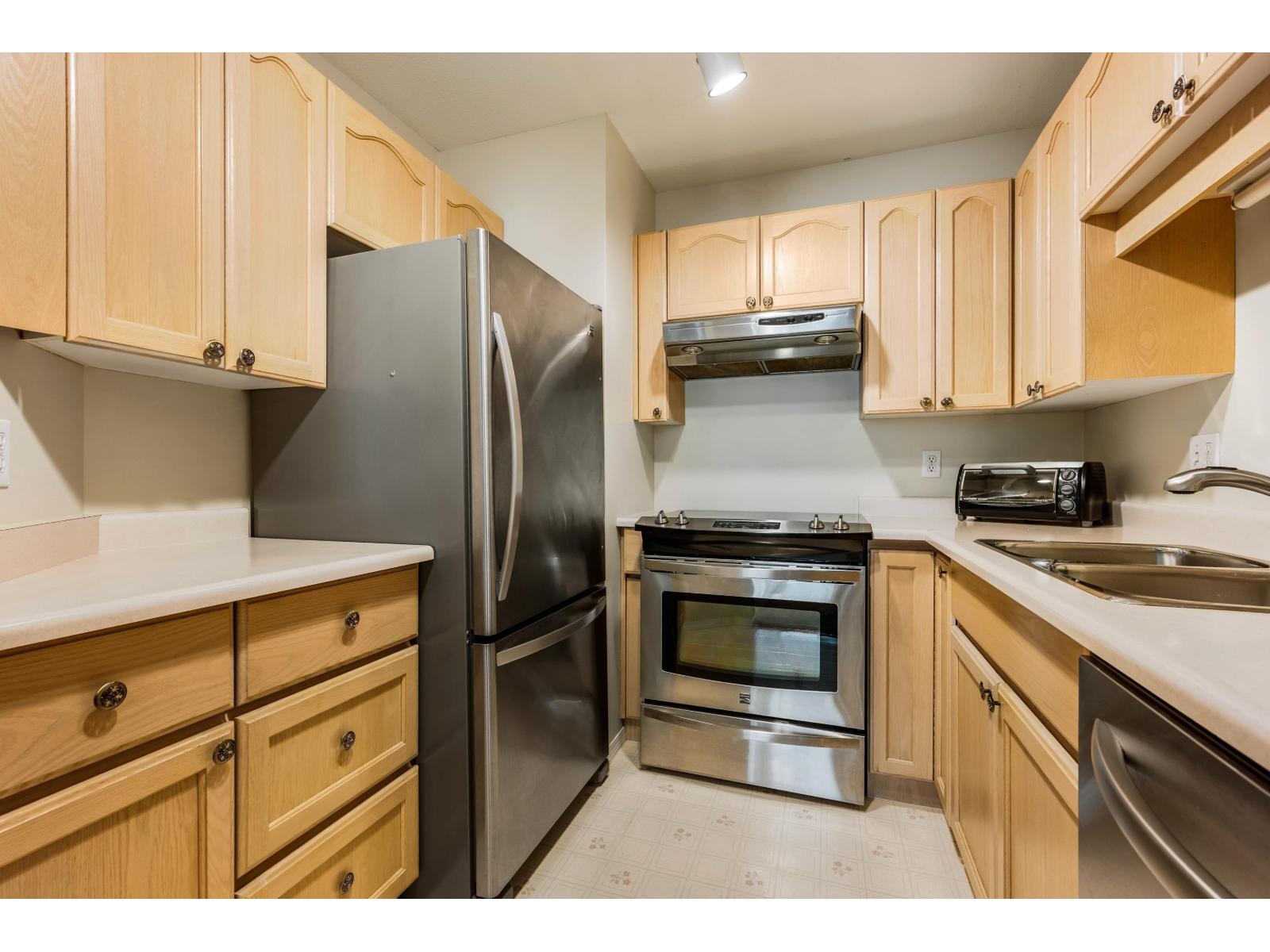 303 9400 COOK STREET|Chilliwack Downtown