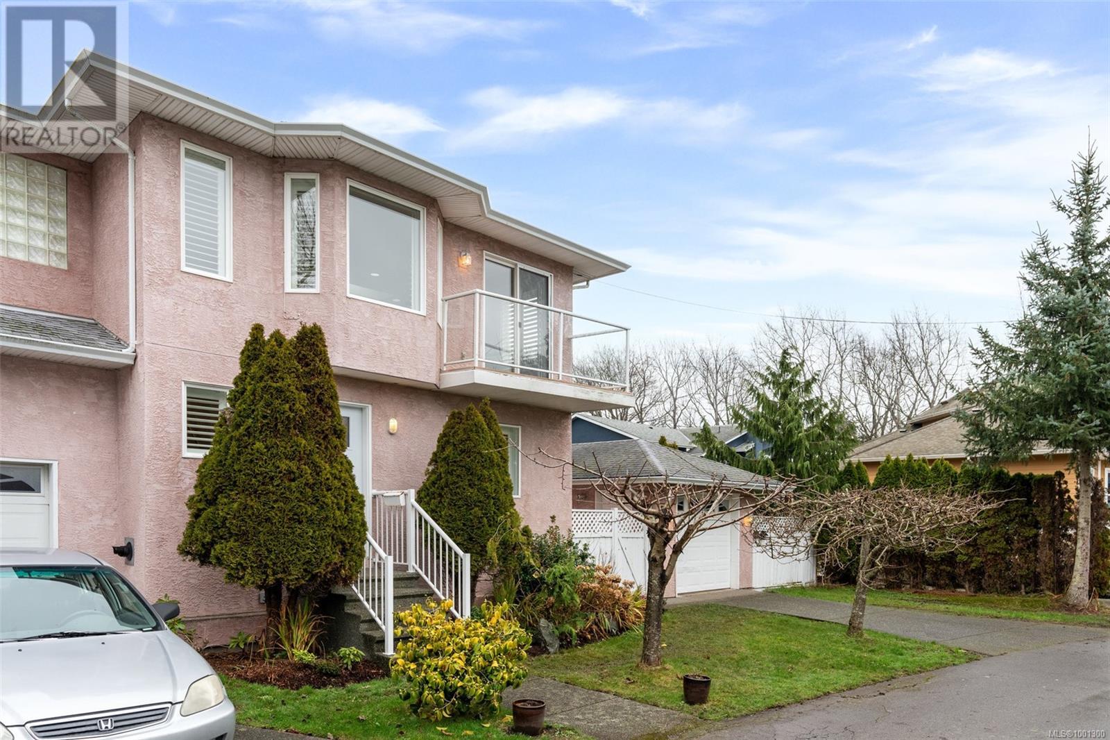 17 Dock St