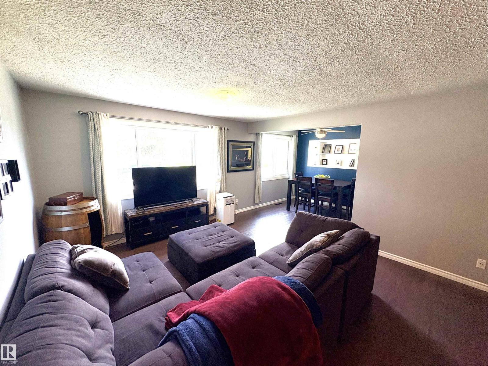 13316 106 ST NW