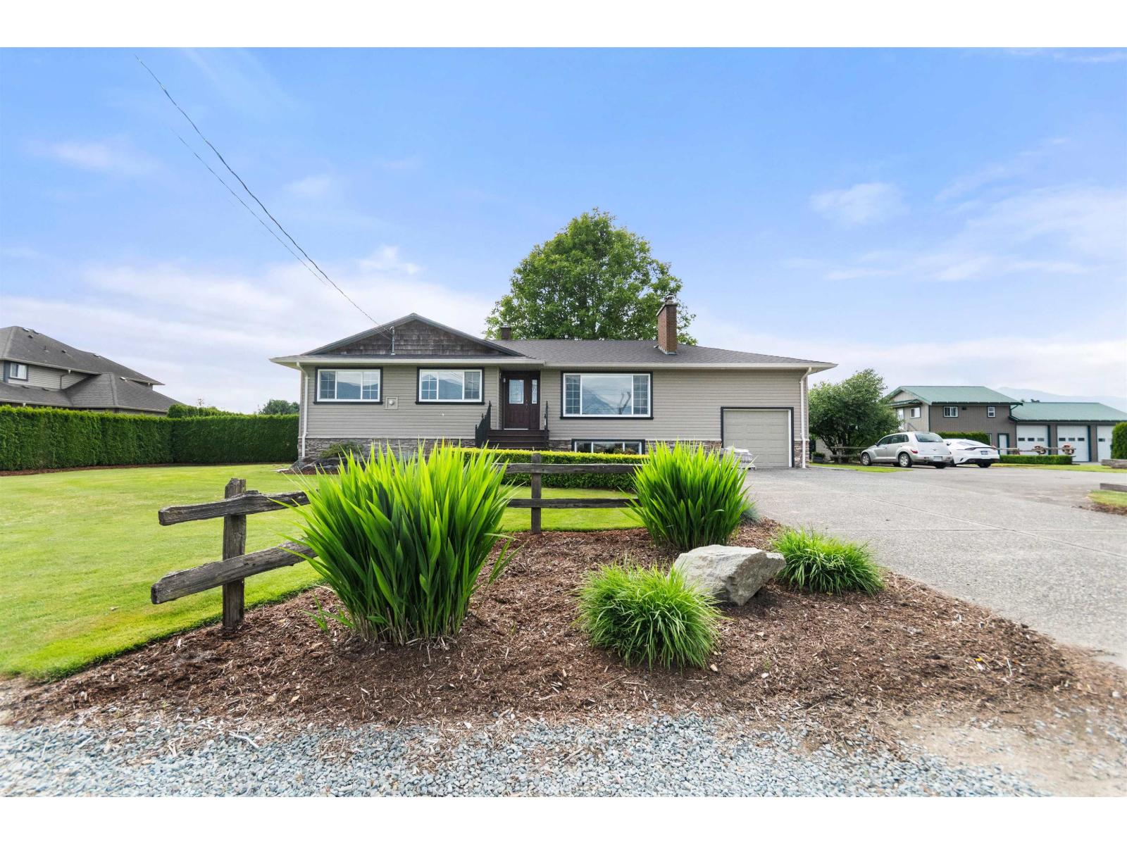 10195 GILLANDERS ROAD|East Chilliwack