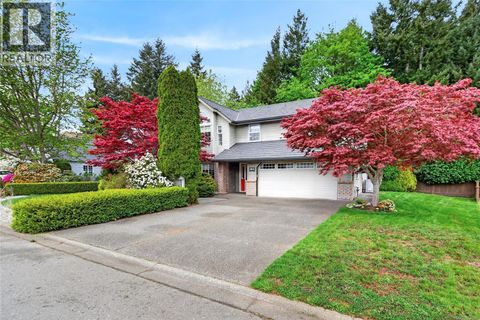 1015 Kingsley Cres Comox BC V9M3R7