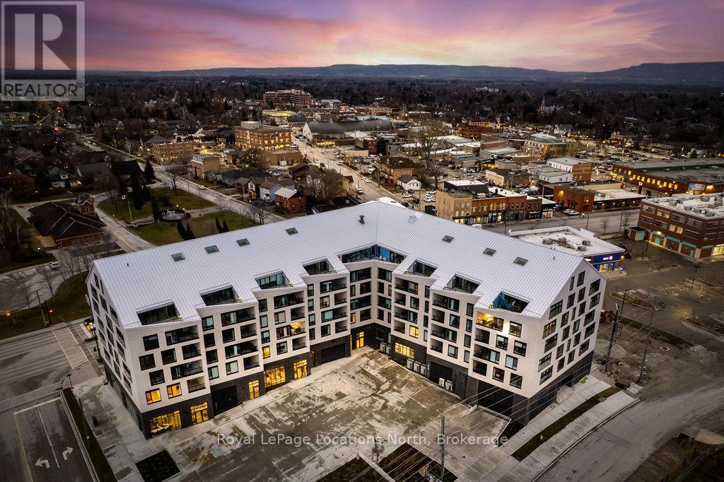 523 - 31 HURON STREET