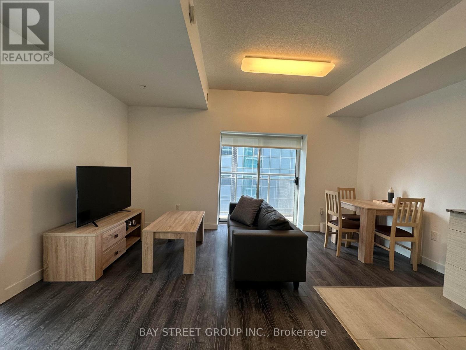 308 - 251 HEMLOCK ST