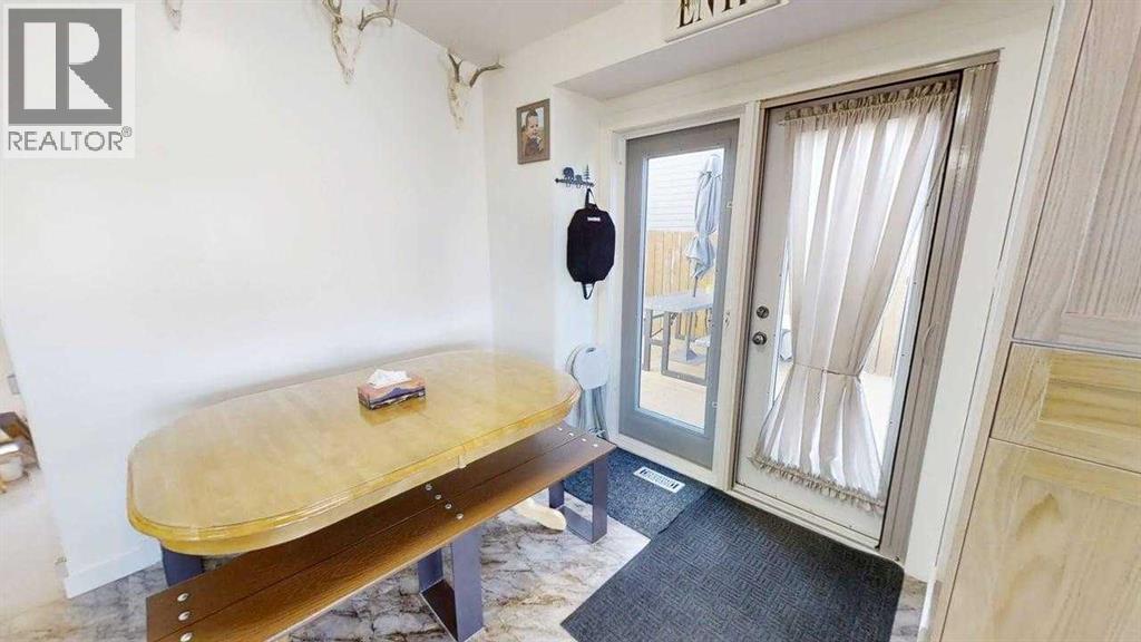 668 Blackfoot Terrace W