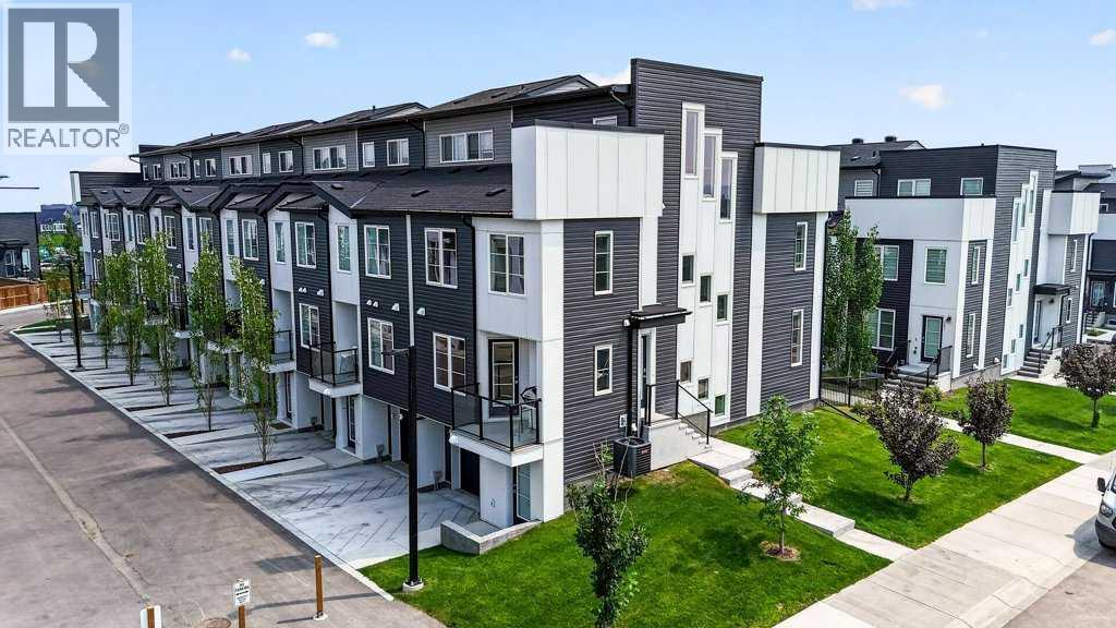 709, 474 Seton Circle SE