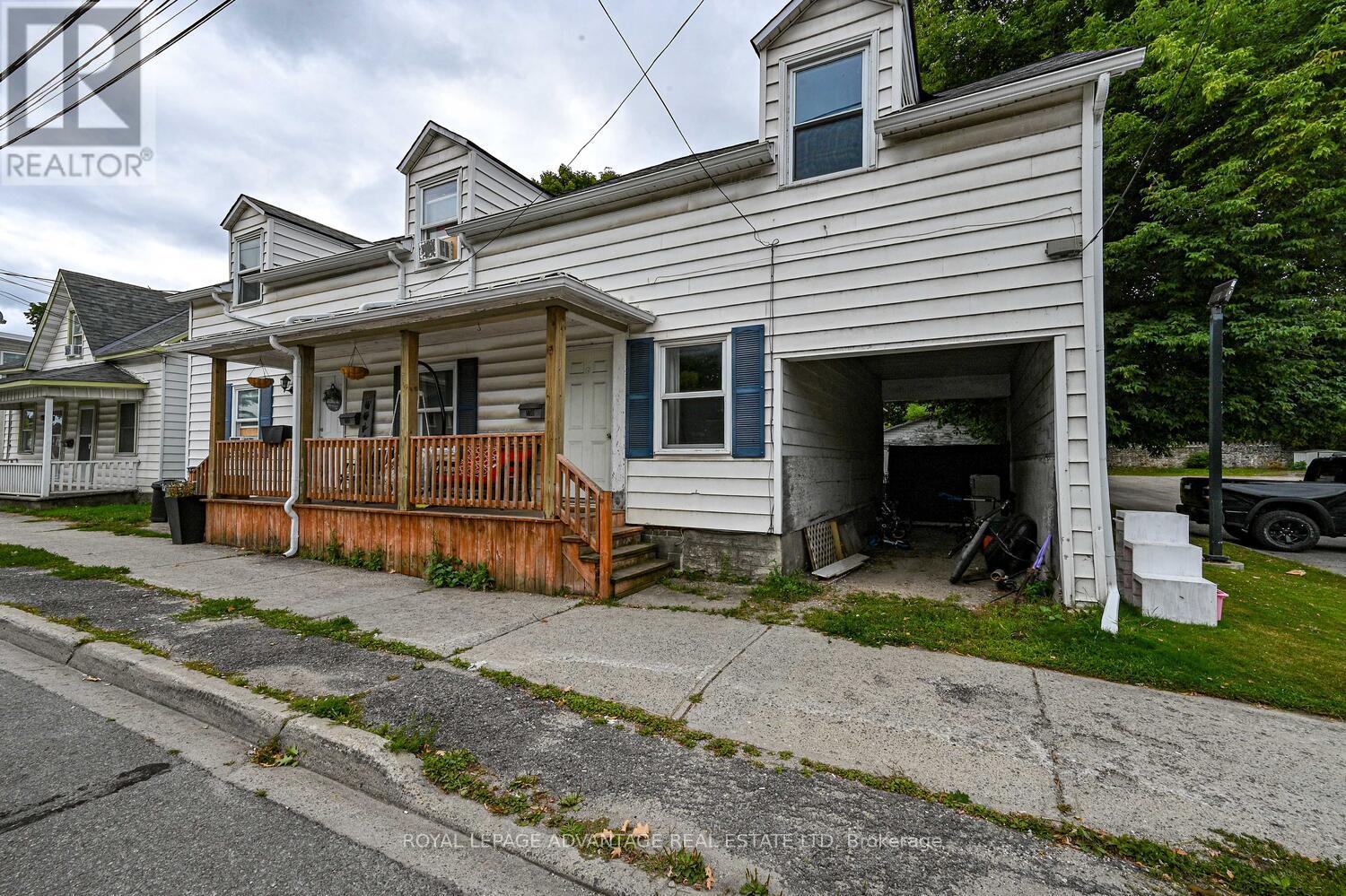 150-152 GORE STREET E