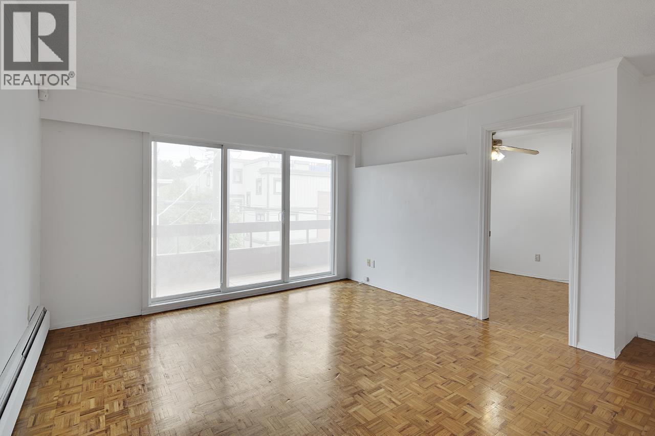 315 2025 W 2ND AVENUE