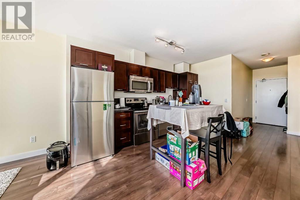 204, 3820 Brentwood Road NW