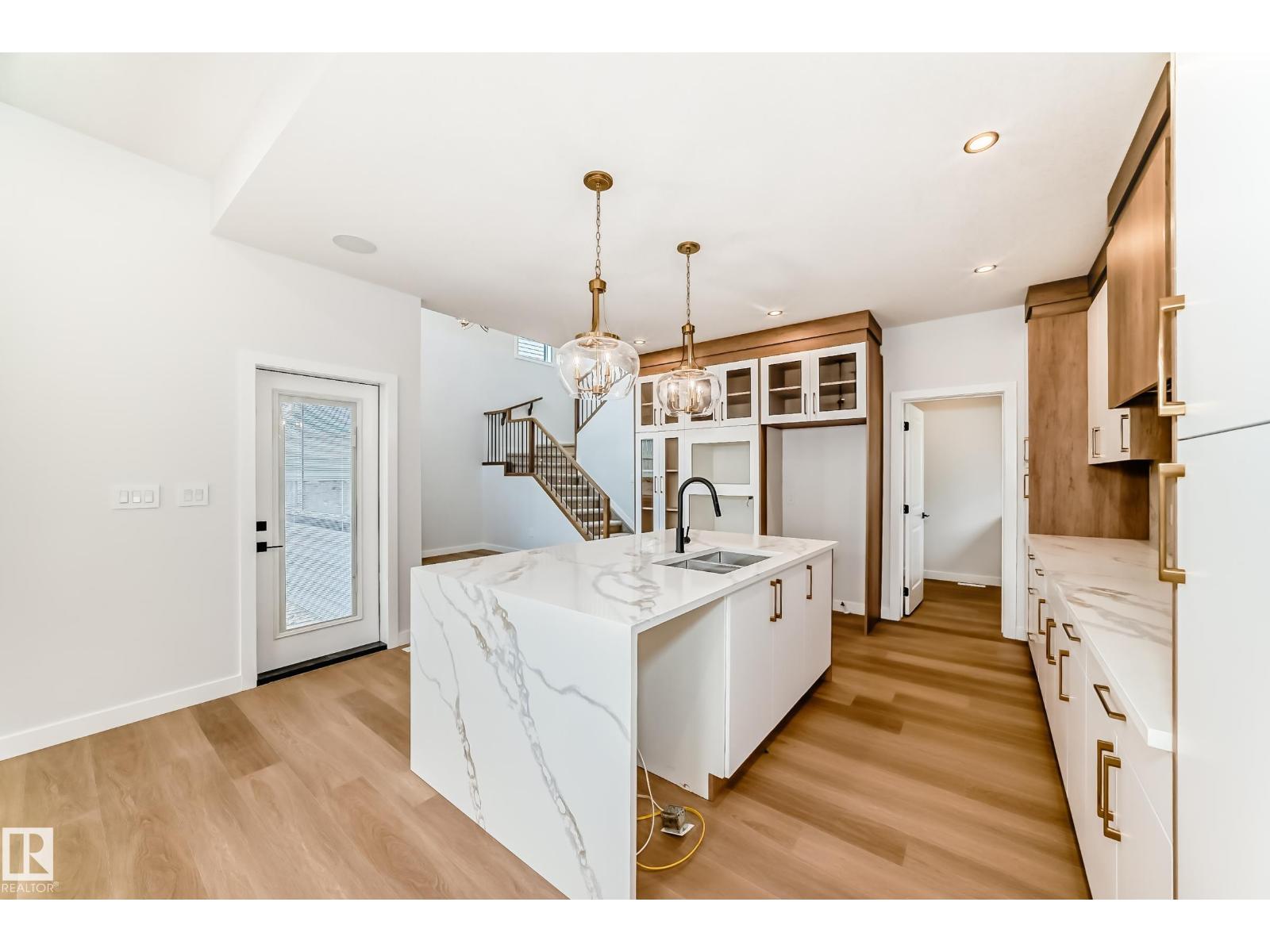 47 MEADOWGROVE LN