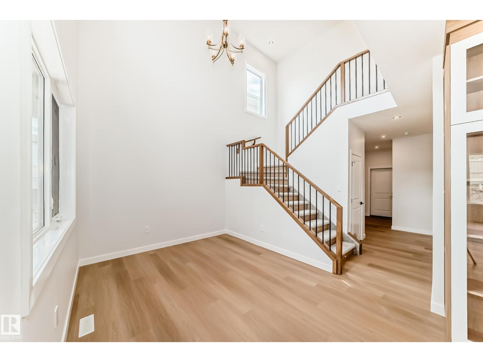 47 MEADOWGROVE LN