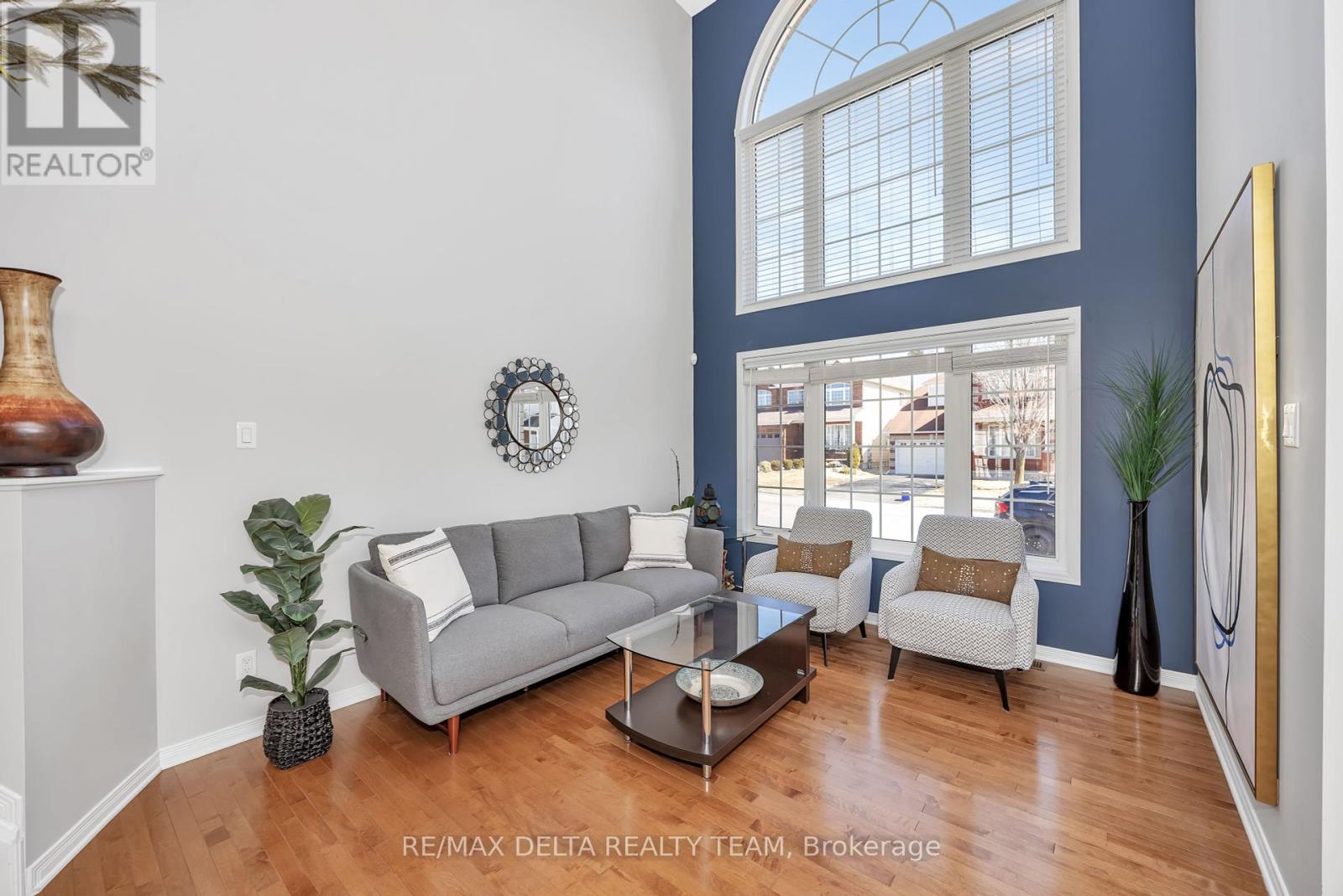 205 LUCINDA CRESCENT