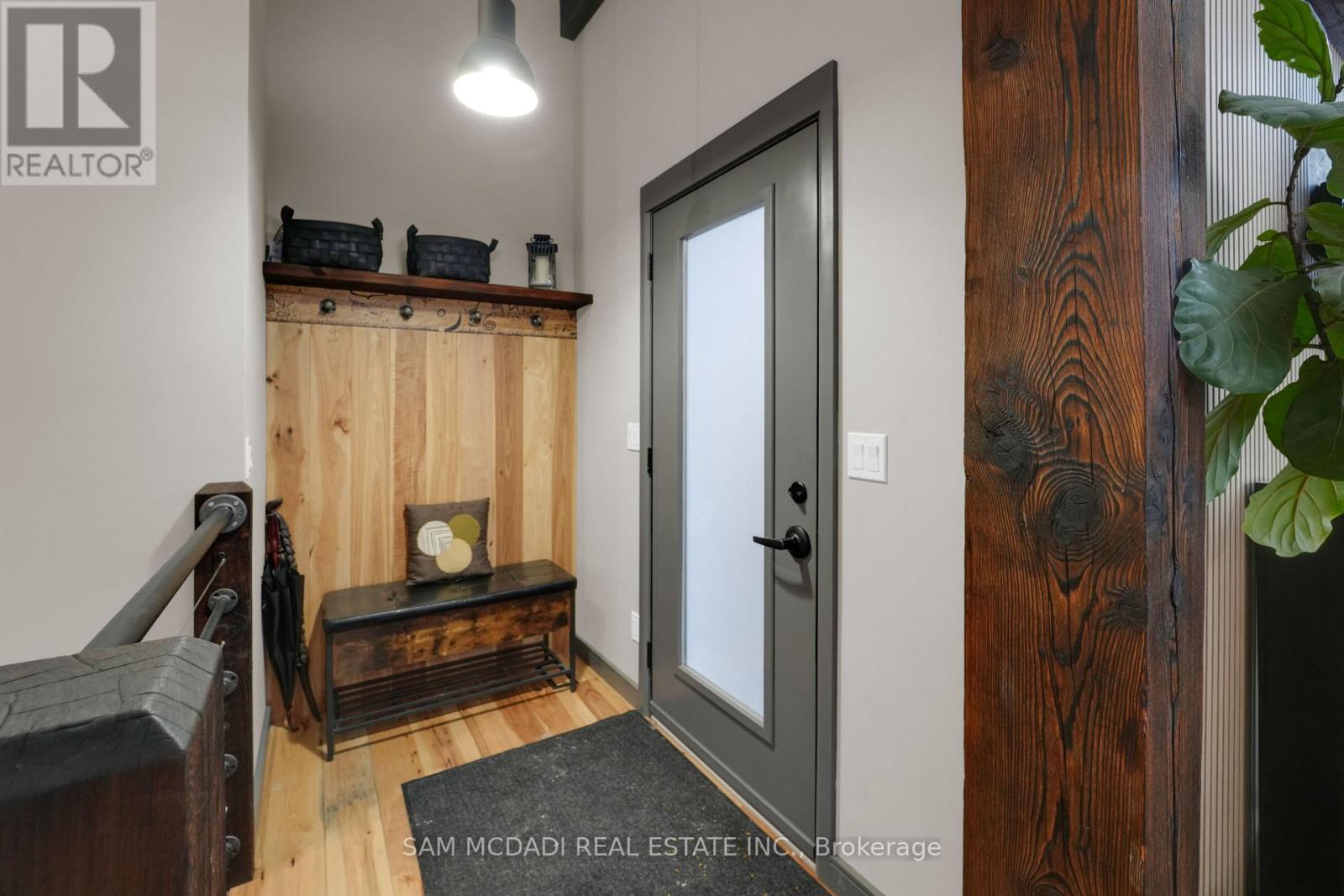 2084 GRAND BOULEVARD