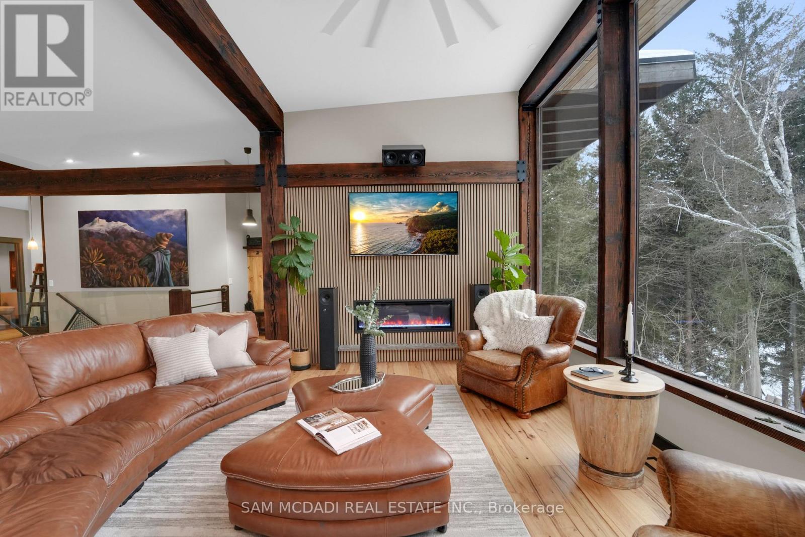 2084 GRAND BOULEVARD