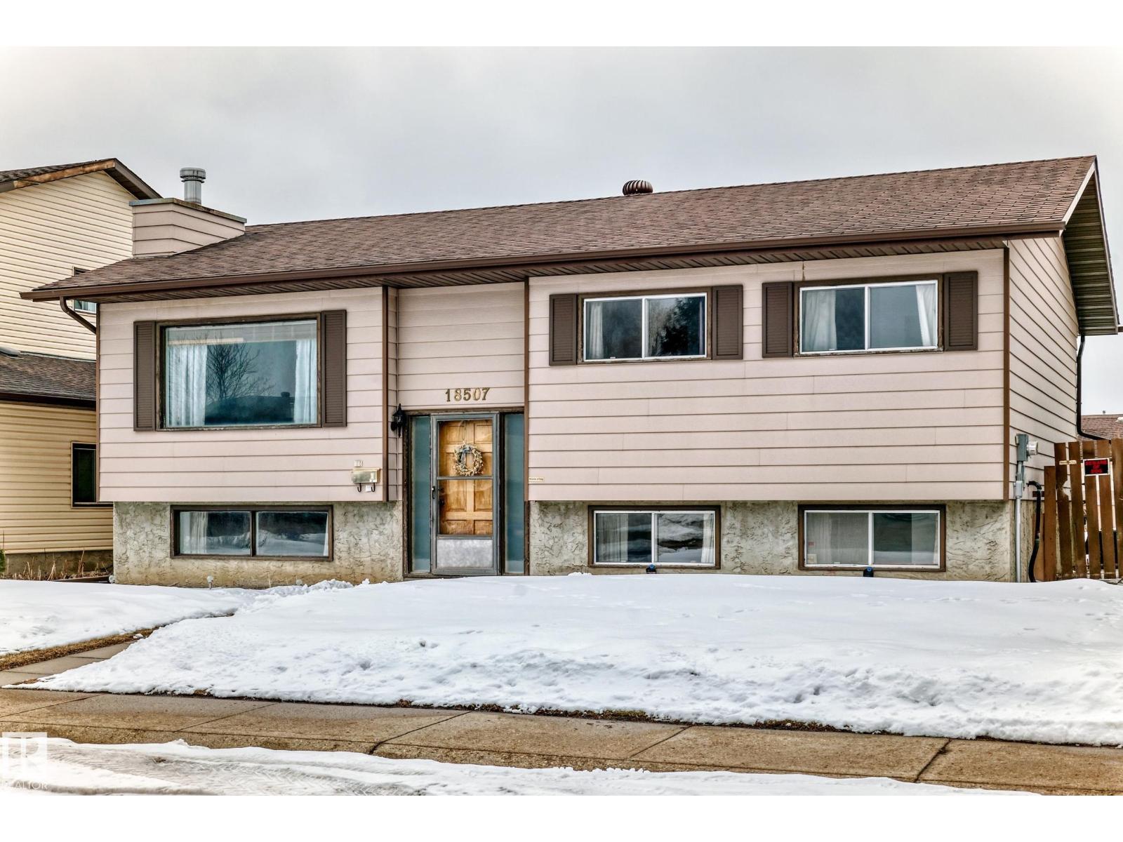 18507 98 AV NW