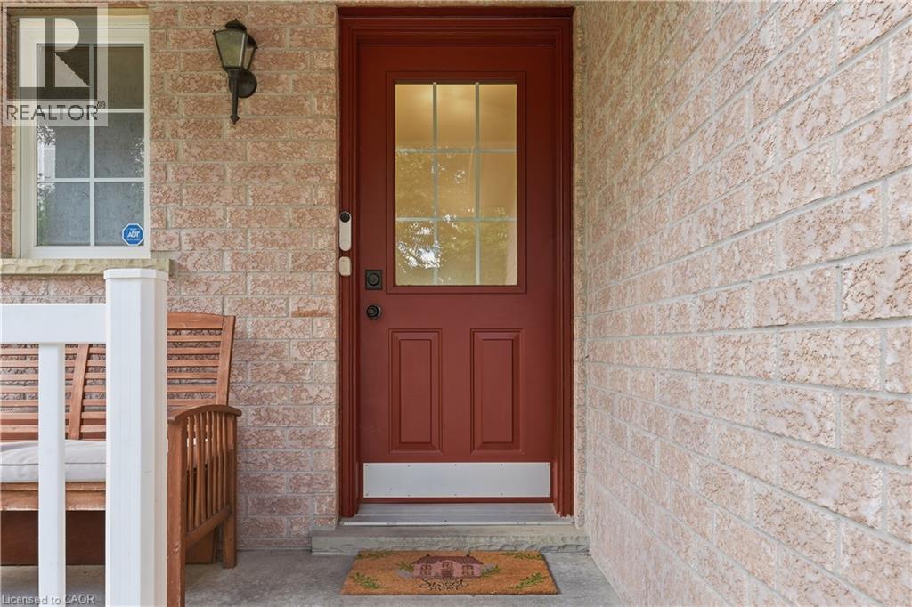 119 ROSSMORE Court