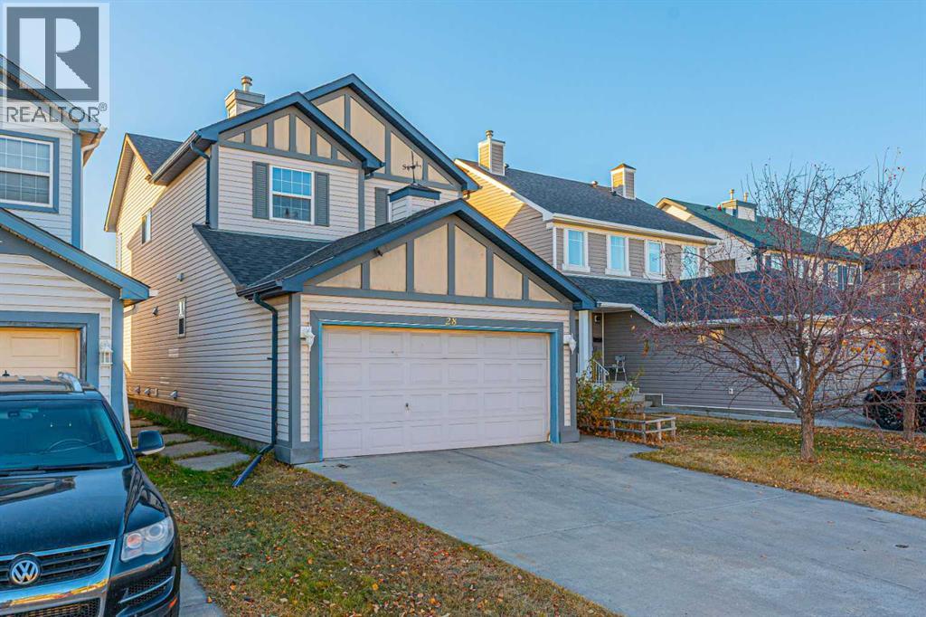 28 Martha's Meadow Place NE