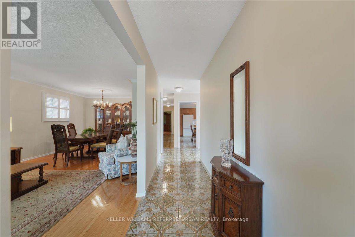25 FARRELL AVENUE