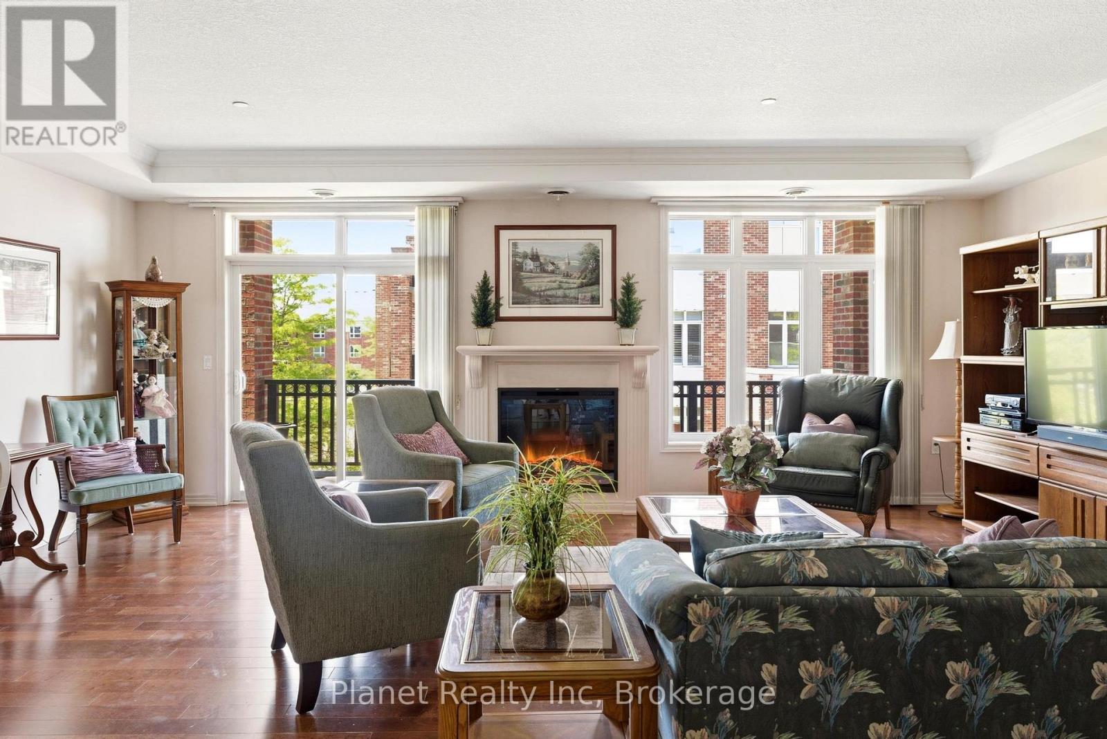 D301 - 71 BAYBERRY DRIVE