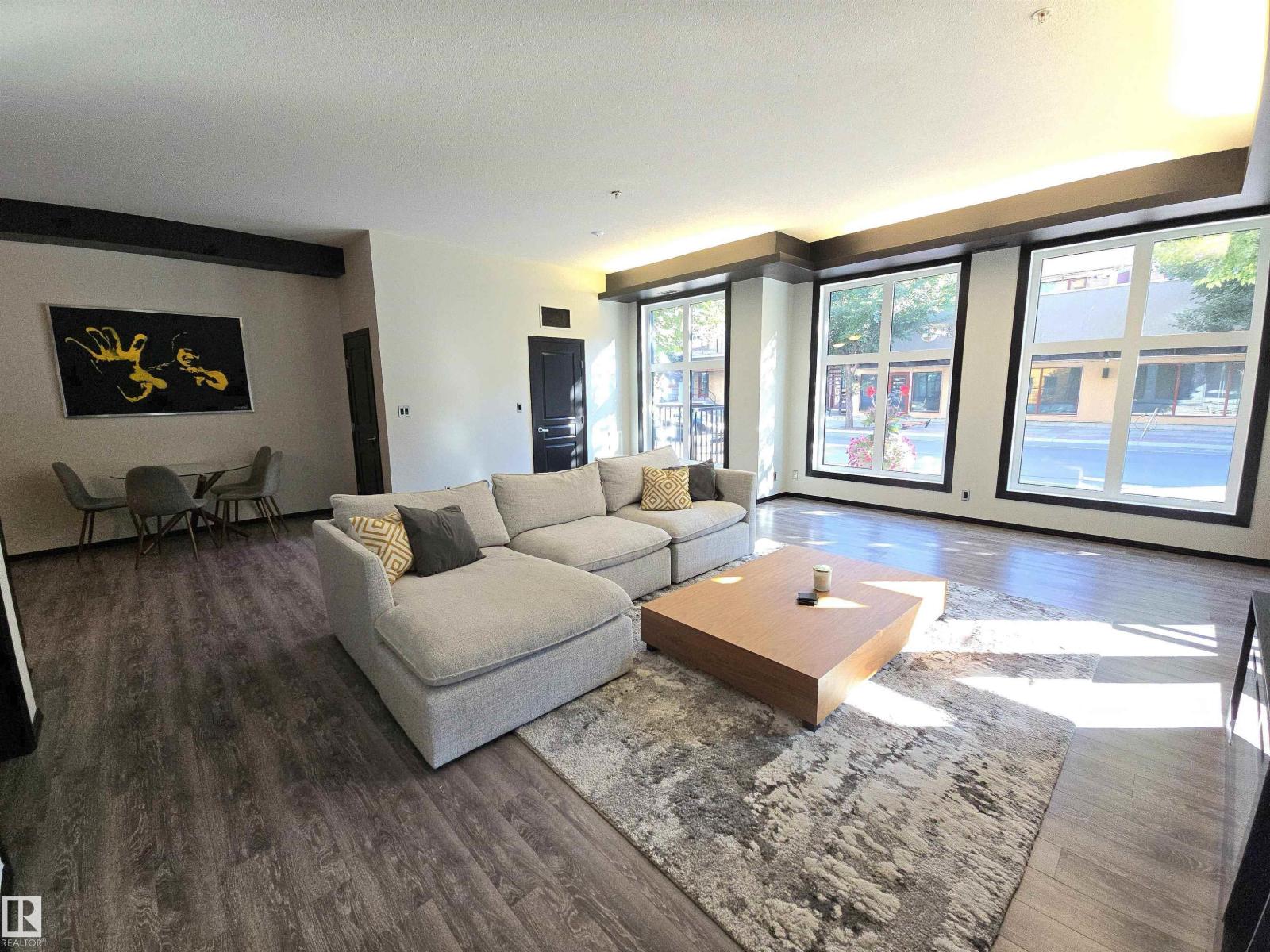 #106 10531 117 ST NW