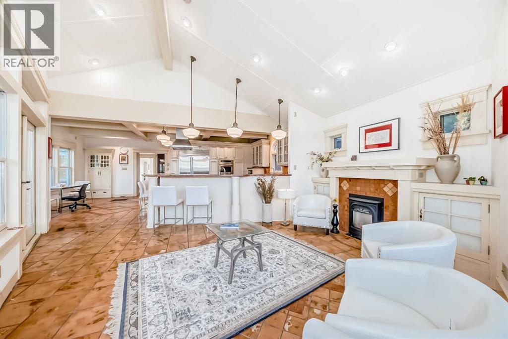 342 SUPERIOR Avenue SW
